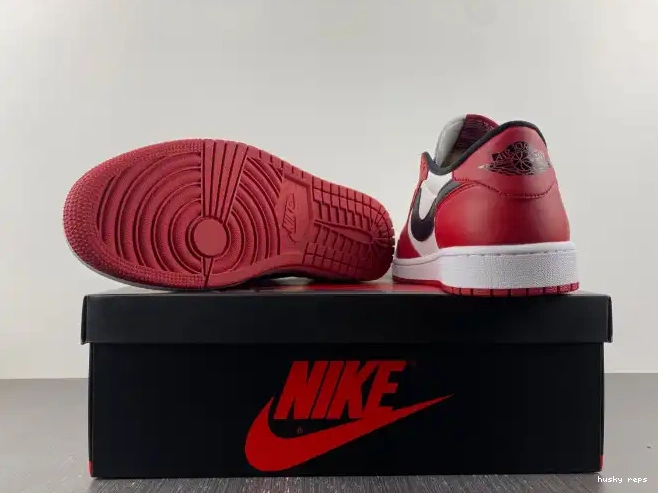 Cheap Husky Jordan 705329-600 Retro Low 1 Chicago Air 0509